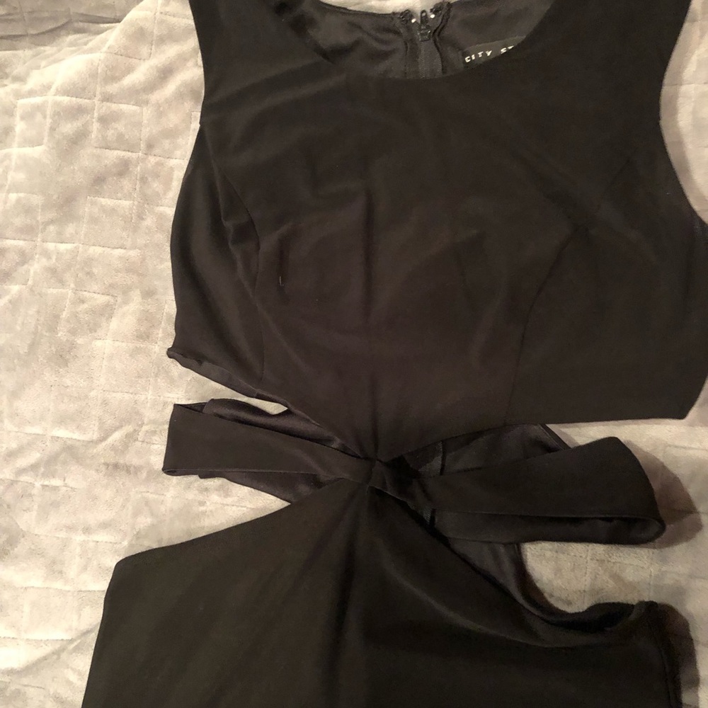 Prom dress - Picture 3 of 5